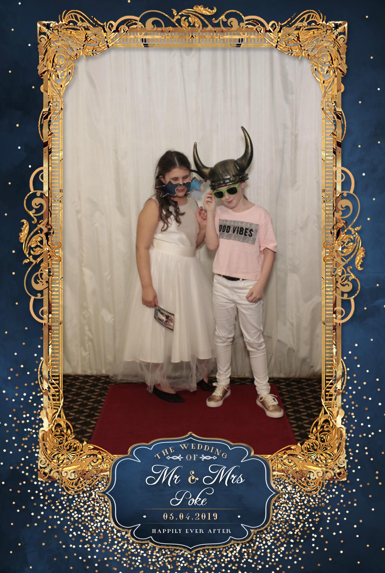 Mr & Mrs Poke | View more photos from the event at gallery.myphotoboothexperience.co.uk/u/MyPhotoBoothExperienceLtd/Mr-Mrs-Poke